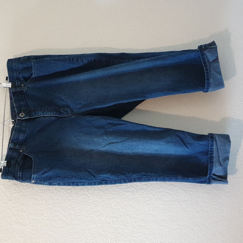 Faded Glory Blue Jean Capris with 2 front and 2 back pockets size 18 W